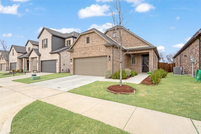 Primary Photo - 713 Caroline Dr