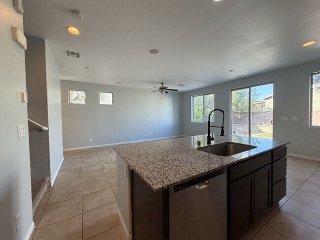 Building Photo - 4 BED 2.5 BATH 2 CAR GARAGE SINGLE FAMILY HOME W/ FULLY LANDSCAPED BACKYARD. THIS WAS FORMER MODE...