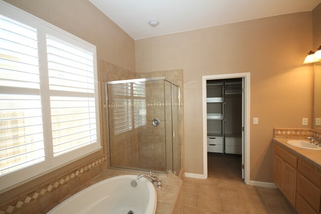 Building Photo - 4 Bed| 2.5 Bath | 2170SF | 2 Car Garage | Single Story | Tenant pays $175 monthly for WS&G