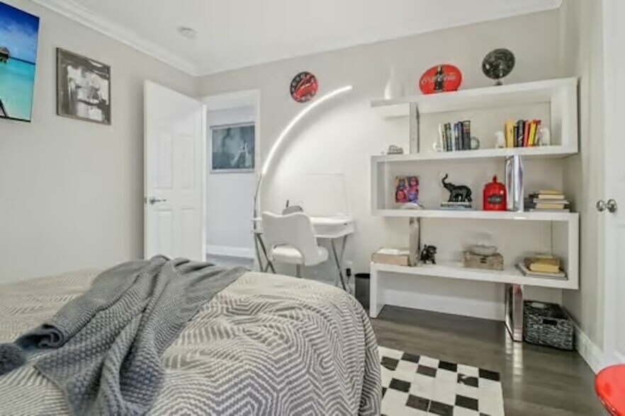 Building Photo - 109 Lower Ter