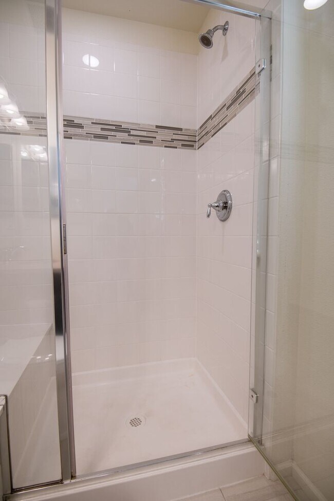 Building Photo - 2 Bedroom 2 1/2 Bath in Mosaic