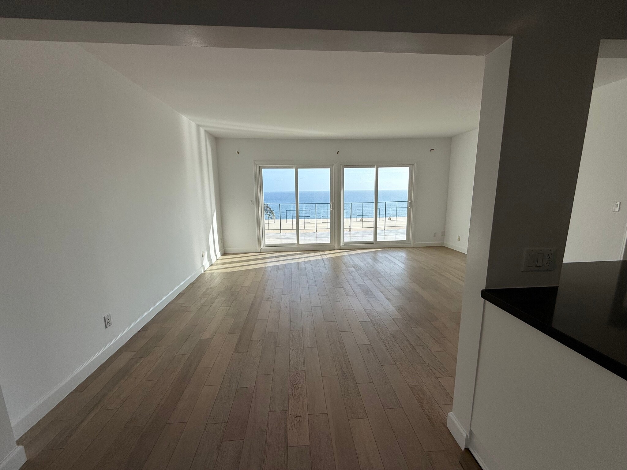 Building Photo - 18139 Coastline Dr