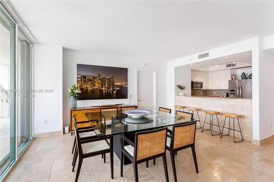 Building Photo - 3400 SW 27th Ave