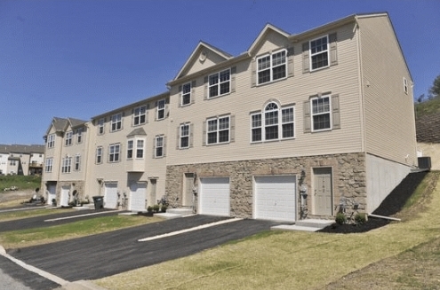 Building Photo - Sunpointe Townhomes