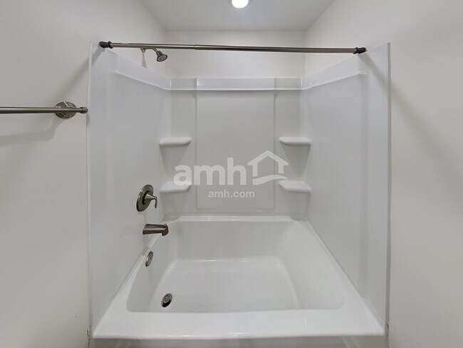 Building Photo - 4308 Longfellow Dr