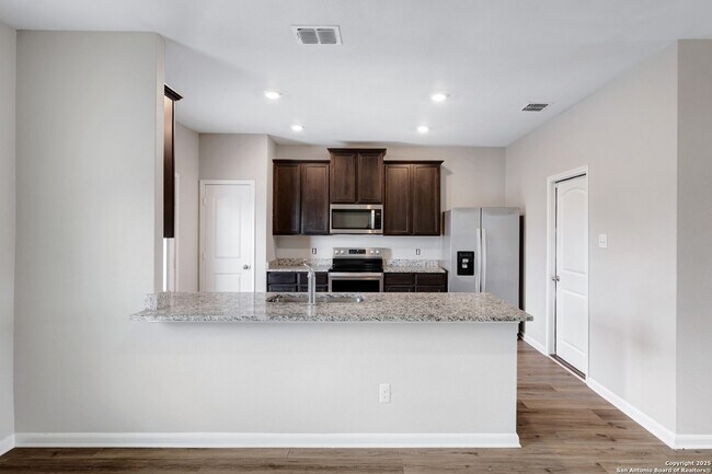 Building Photo - 9226 Bennett Frst