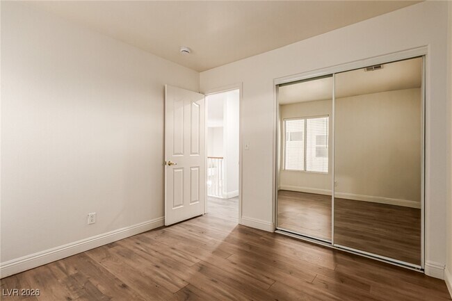 Building Photo - 3741 Grand Viewpoint Ct