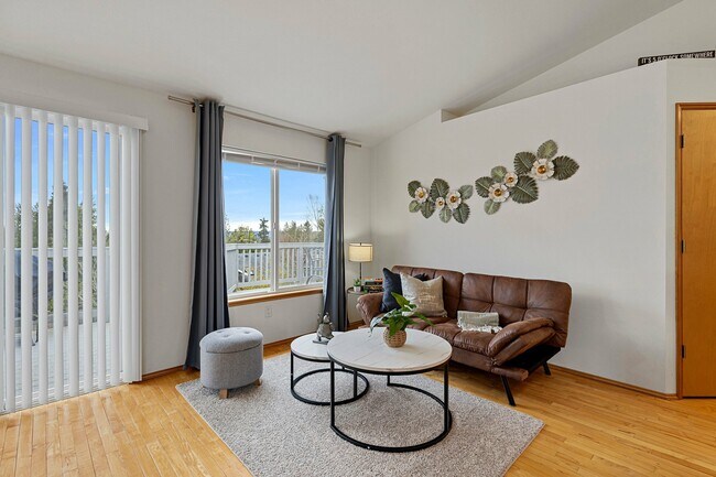 Building Photo - 7708 81st Pl NE