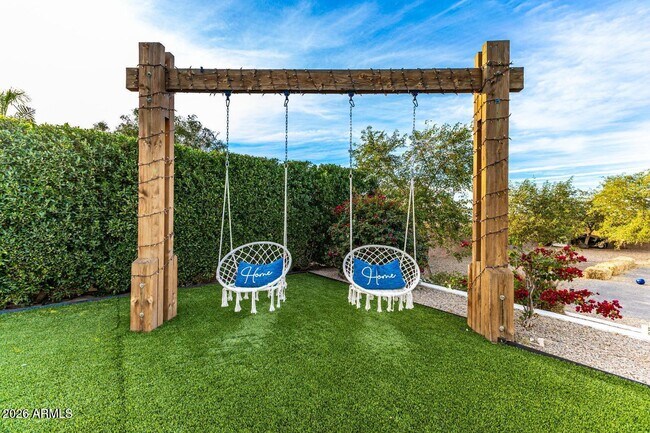 Building Photo - 5348 W Encanto Verde
