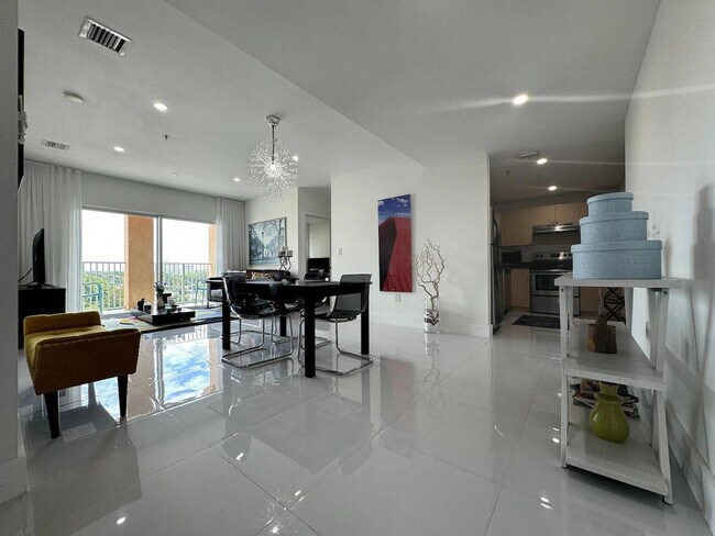 Building Photo - 2280 SW 32nd Ave