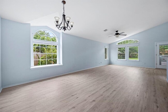 Building Photo - 903 Settlement Cove
