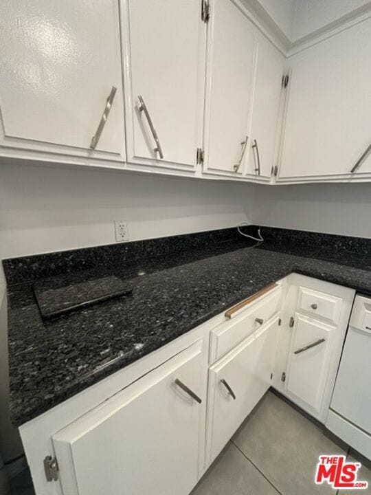 Building Photo - 24 Lighthouse St