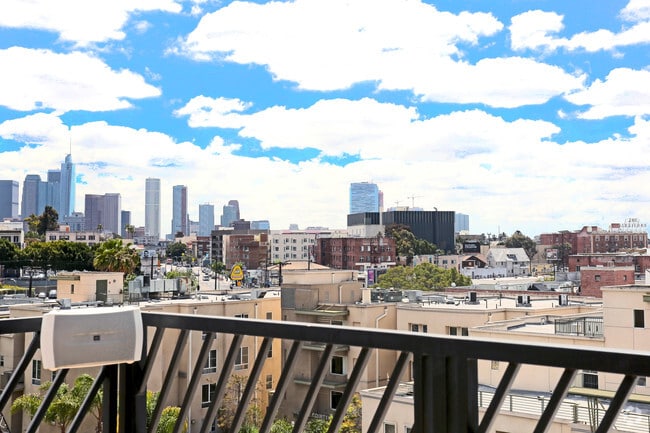 Building Photo - Kodo