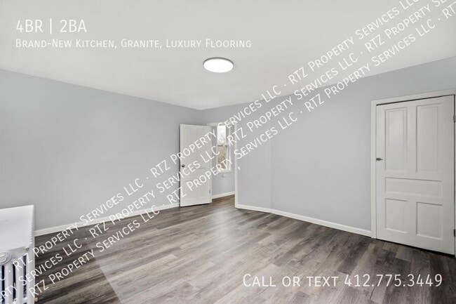 Building Photo - 2147 Lincoln Blvd