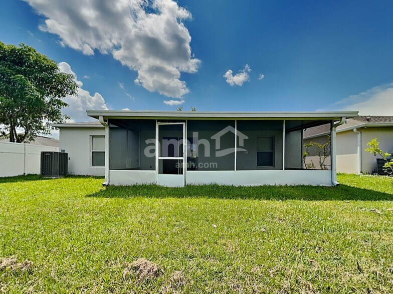 Building Photo - 375 Regal Downs Cir