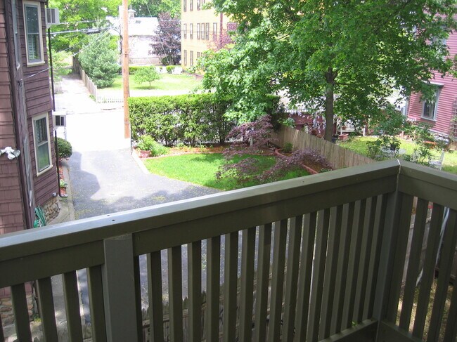 Building Photo - 19 Wendell St