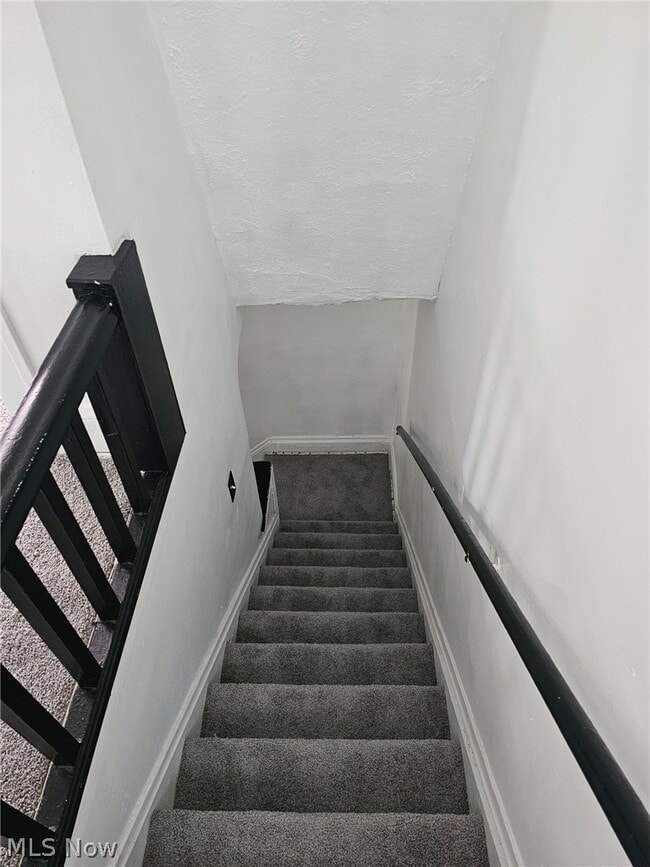 Building Photo - 4108 E 113th St