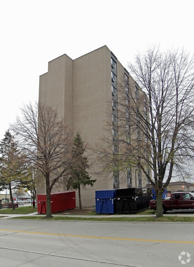 Building Photo - Monroe Plaza Apartments