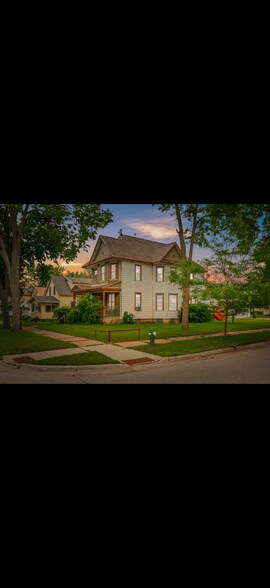 Building Photo - 1902 Kane St
