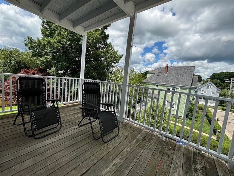 Building Photo - 109 Birch St