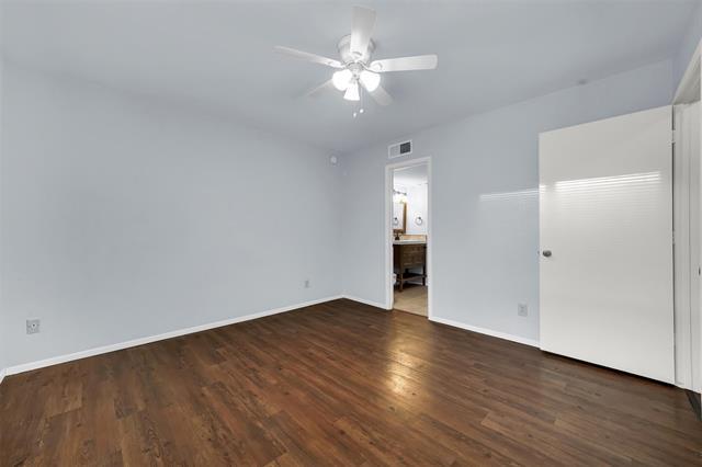 Building Photo - 2111 E Belt Line Rd