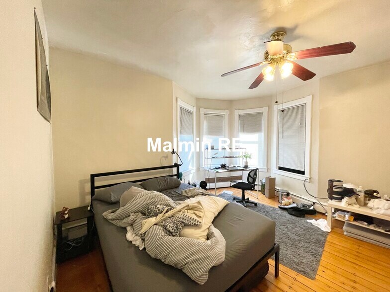 Building Photo - 19 Sachem St