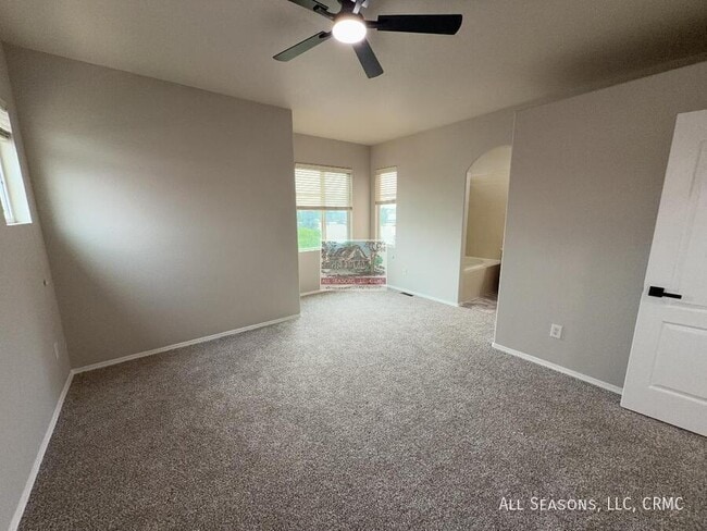 Building Photo - 7002 Sand Crest View