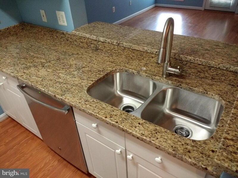 Building Photo - 4561 Strutfield Ln