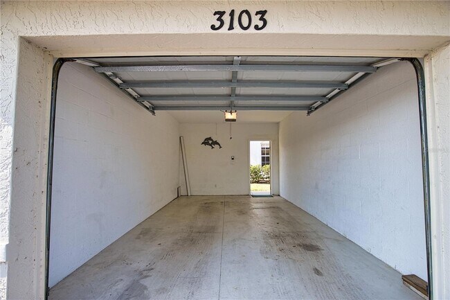 Building Photo - 3103 L Pavia Blvd