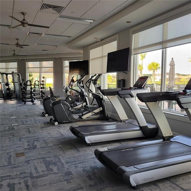 Building Photo - 17335 Blue Rdg Pl