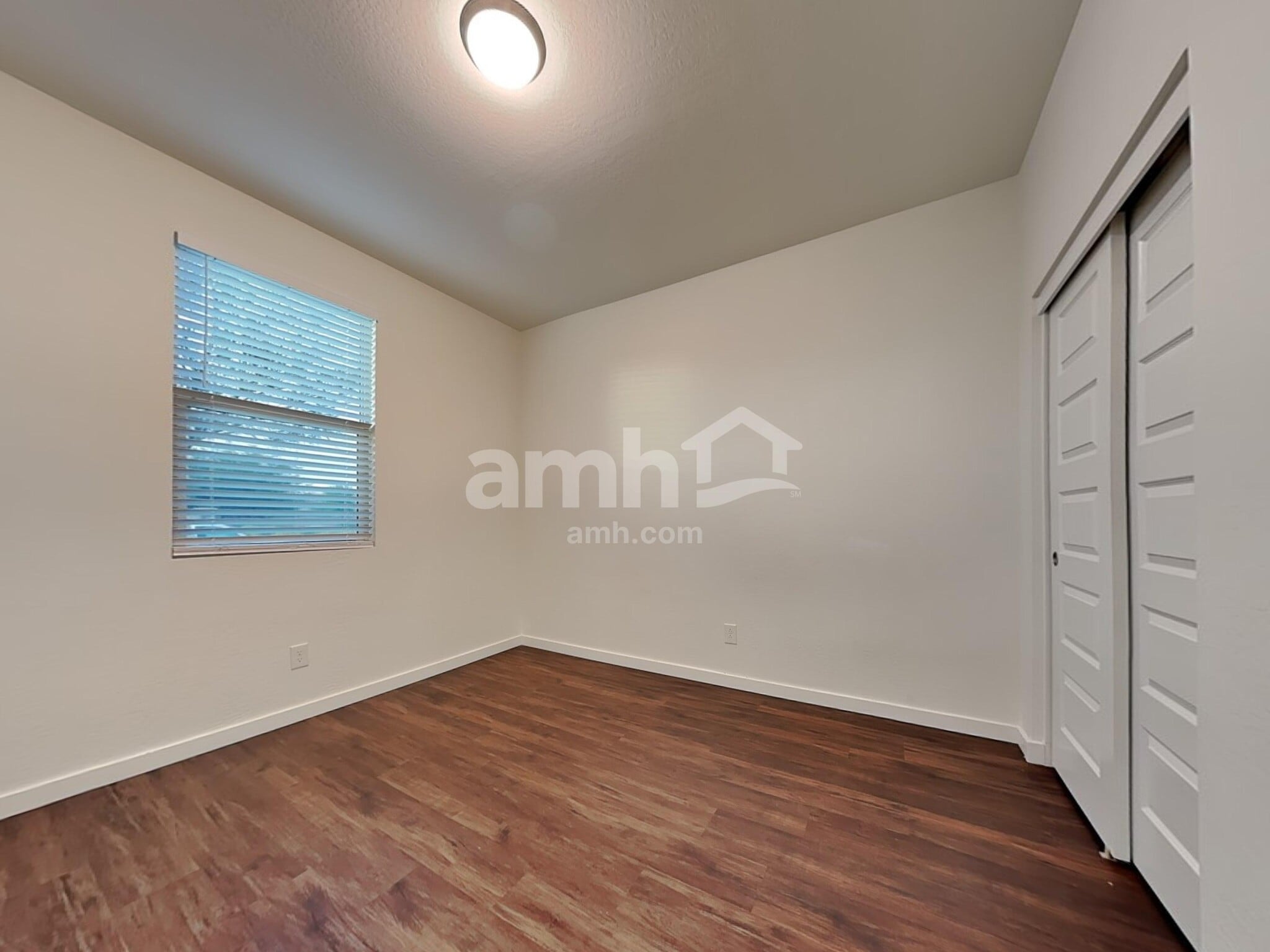 Building Photo - 701 W Micanopy Trl.