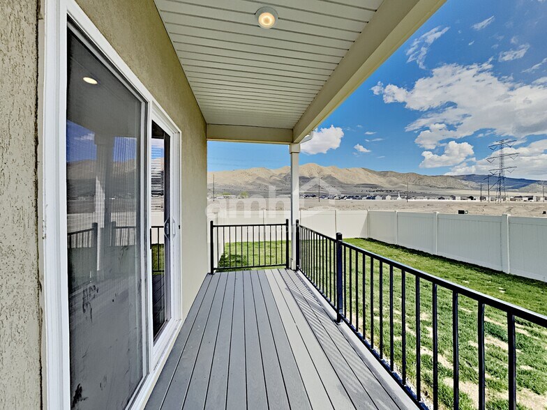 Building Photo - 2444 S Wild Horse Way