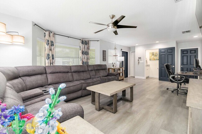 Building Photo - 1149 Scyphers St NE