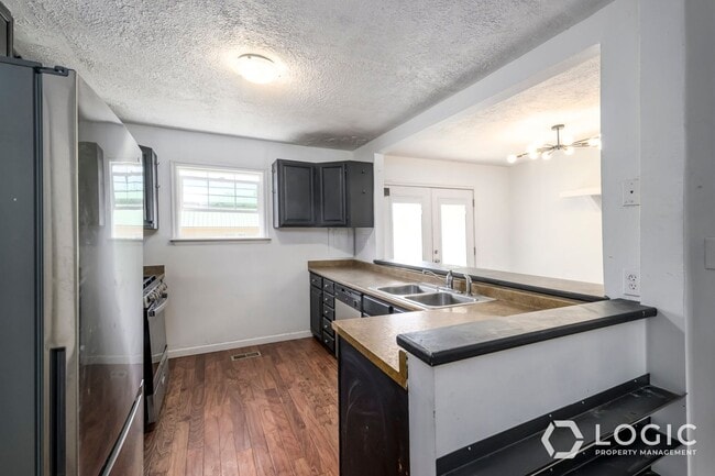 Building Photo - Home in Manti