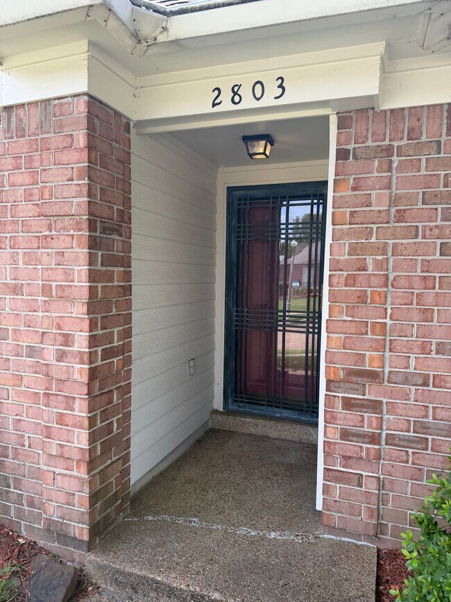 Building Photo - 3 BR/2BA | Newly Renovated Single Family Home |Attached garage  | Fenced  backyard | In Cordova!