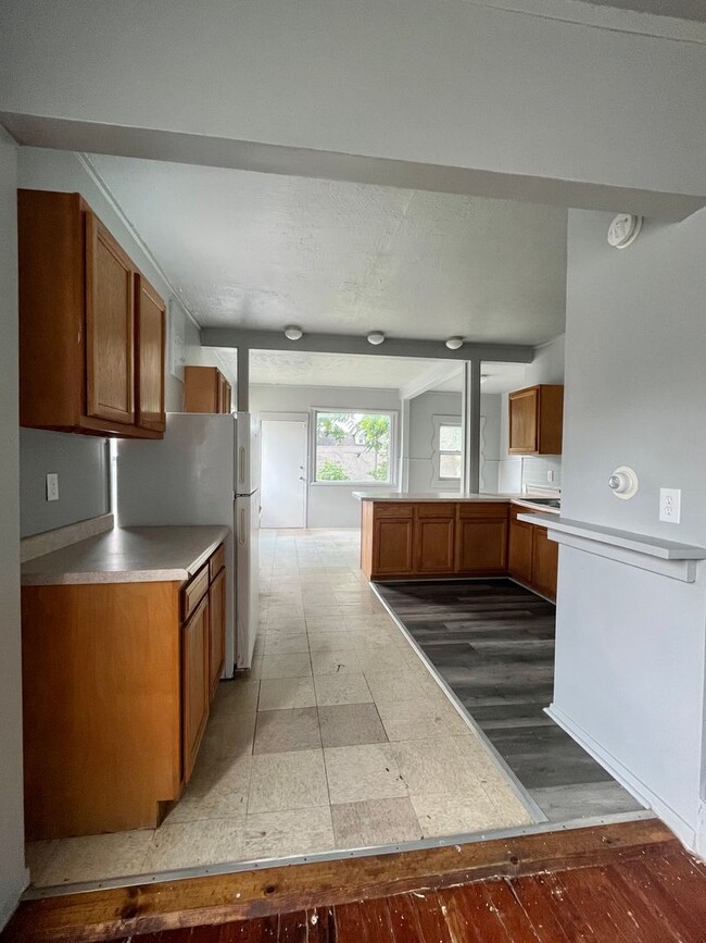 Building Photo - 4201 Cumings Street
