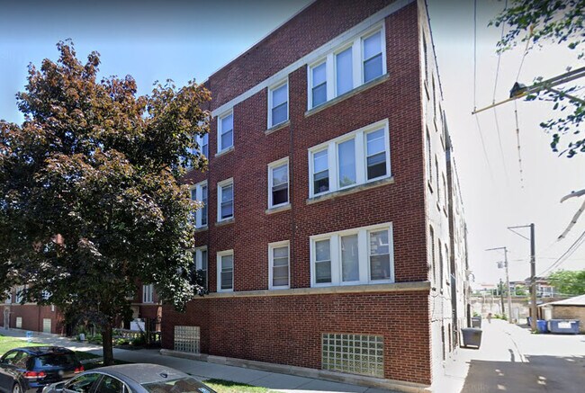 Primary Photo - 6579 N Lakewood Ave