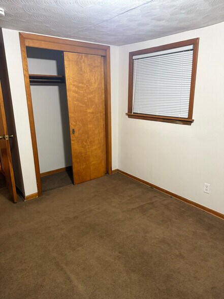 Building Photo - 11.5 Berry Rd