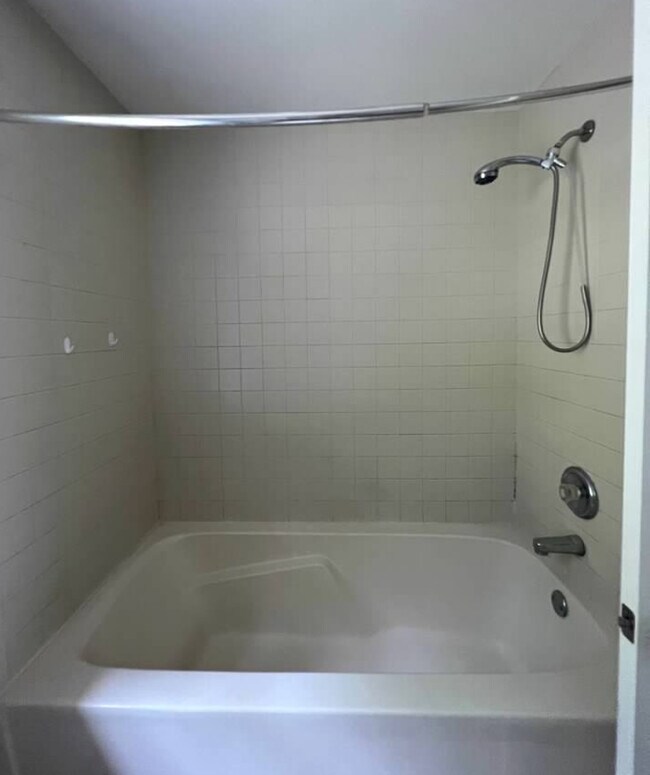 Building Photo - 1135 Hunters Woods Dr