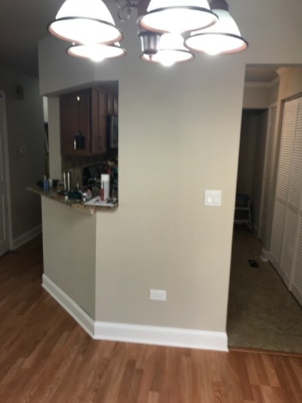 Building Photo - 371 Sandhurst Cir