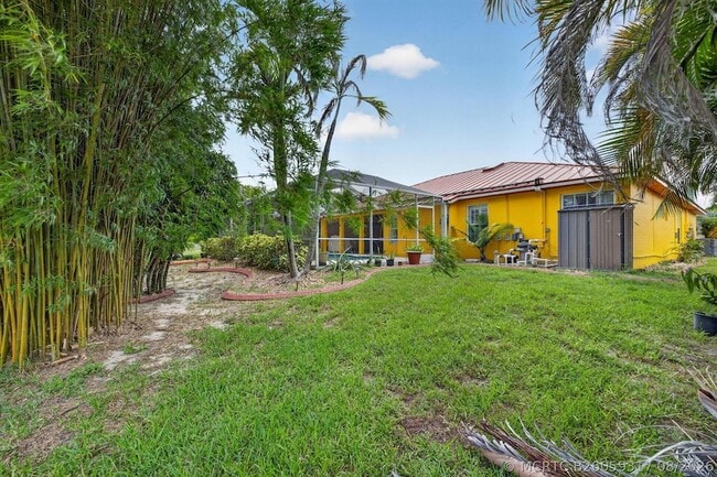 Building Photo - 3077 SE Galt Cir
