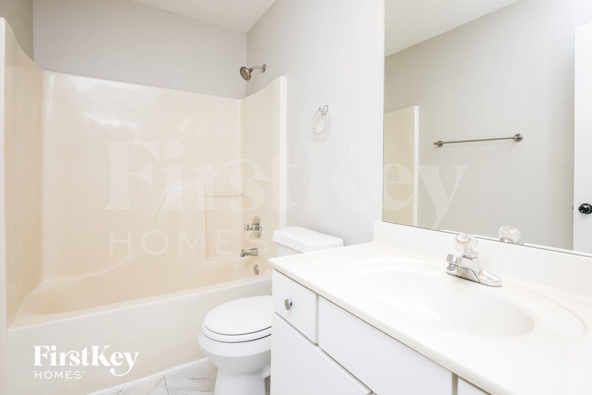 Building Photo - 7064 Saratoga Dr