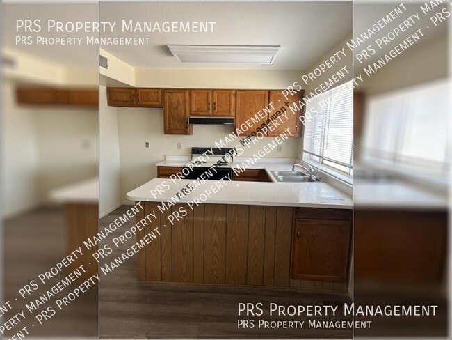 Building Photo - 3102 N Woodburne Dr
