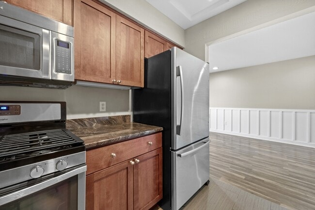 Building Photo - 602 Millard Ave