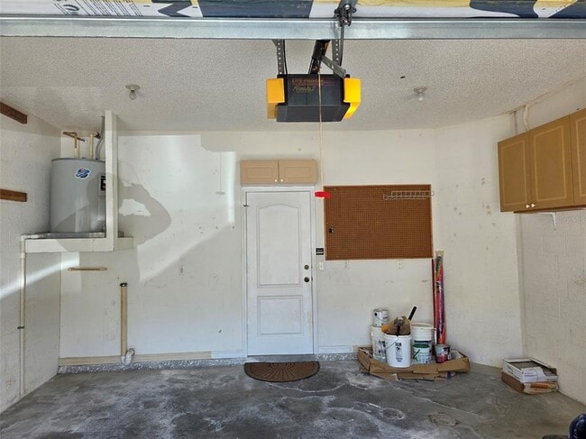 Building Photo - 1050 Starkey Rd