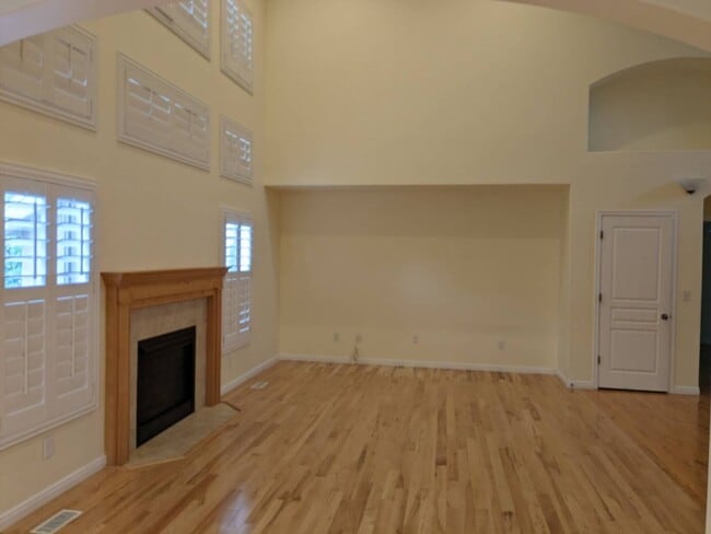 Building Photo - 4414 Salto Sierra Wy