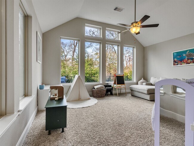 Building Photo - 122 Ballantyne Dr