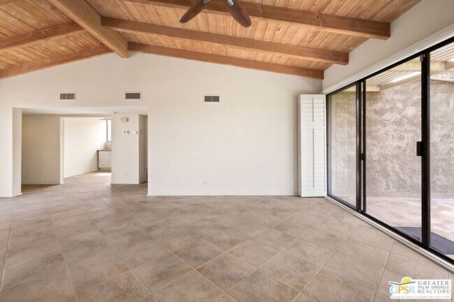Building Photo - 867 N Calle De Pinos
