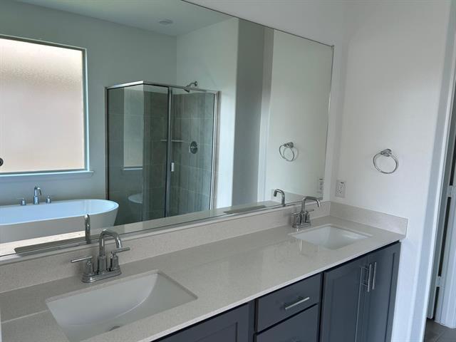 Building Photo - 5110 Bancroft Dr