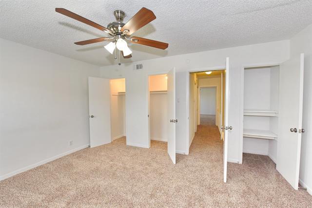 Building Photo - 4033 Gilbert Ave